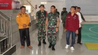 Komandan Korem 044/Gapo Brigjen TNI Naudi Nurdika mengunjungi lokasi TMMD Ke-115
