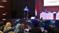 Anggota Bawaslu Puadi membuka Rakernis Penanganan Pelanggaran Gelombang IV di Batam, Kepulauan Riau, Jumat (18/11/2022)