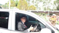 Bupati PALI Dr Ir H Heri Amalindo MM meluncurkan mobil operasional 65 desa, Kamis (24/8/2023)